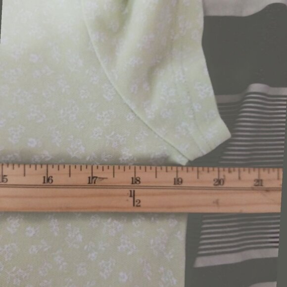 Basic Editions Womens Light Green Floral Polo Shirt Size Large - Picture 8 of 11